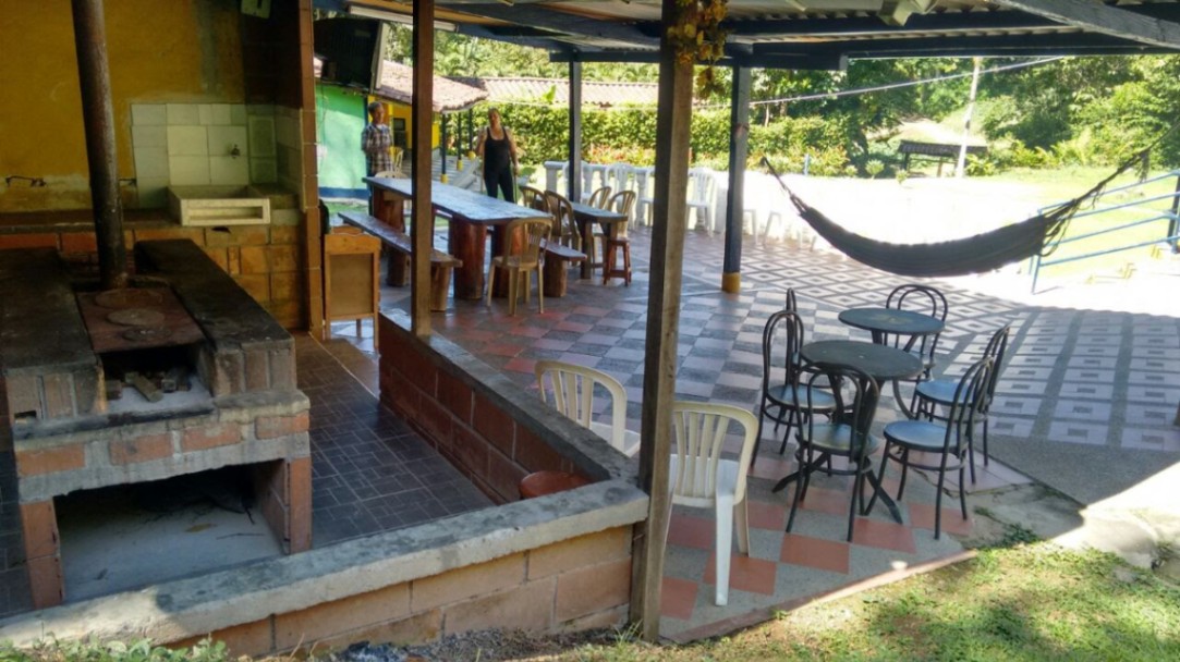 Cl. 12c, Barbosa, Antioquia, Colombia 5